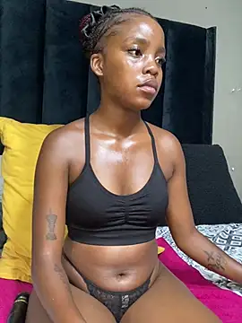 Littlebunny33 online show from 04-18-26, 09:15