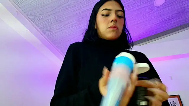 Dulce Bella  online show from 03-07-26, 03:36