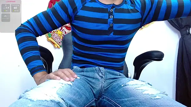 Snapshot of DayroDuran chatting on 11-22-25, 06:40 DayroDuran online show from 11-22-25, 06:40