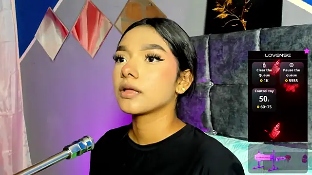 Snapshot of lau-hot chatting on 10-22-25, 07:35 lau-hot online show from 10-22-25, 07:35