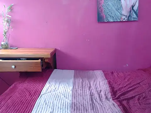 lola diez online show from 09-10-25, 06:52