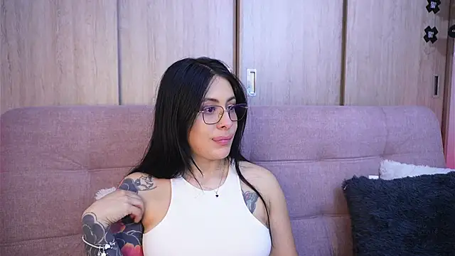 SophiieCumsx online show from 04-18-26, 12:03