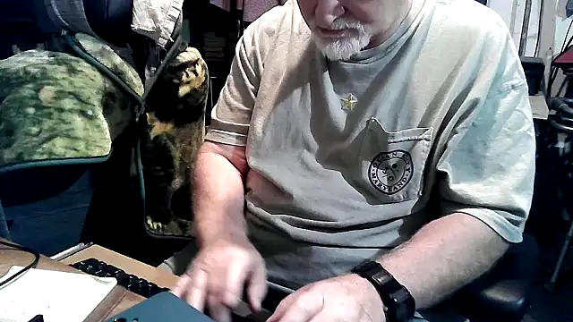 georgew62 online show from 09-18-25, 02:35