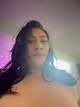 Elyross1  online show from 09-19-25, 11:11