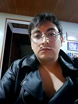 Todd0307 online show from 04-12-26, 05:45