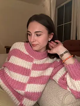 SophiiaStarr online show from 04-01-26, 07:22