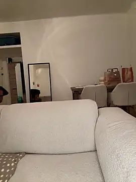 SophiiaStarr online show from 05-22-26, 08:36