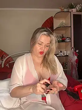 Snapshot of Nayvessa chatting on 11-14-25, 07:51 Nayvessa online show from 11-14-25, 07:51