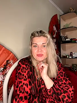 Snapshot of Nayvessa chatting on 12-05-25, 08:05 Nayvessa online show from 12-05-25, 08:05