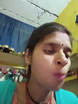 Snapshot of Punam_jindal chatting on 05-20-26, 03:18 Punam jindal online show from 05-20-26, 03:18