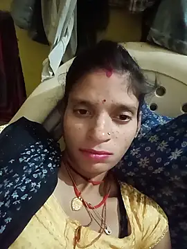 Snapshot of Punam_jindal chatting on 05-25-26, 03:40 Punam jindal online show from 05-25-26, 03:40