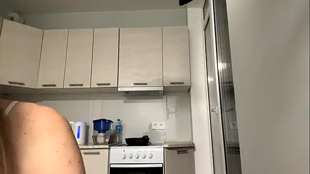 Denni Spilber online show from 09-23-25, 04:54