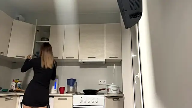 Denni Spilber online show from 09-27-25, 04:45