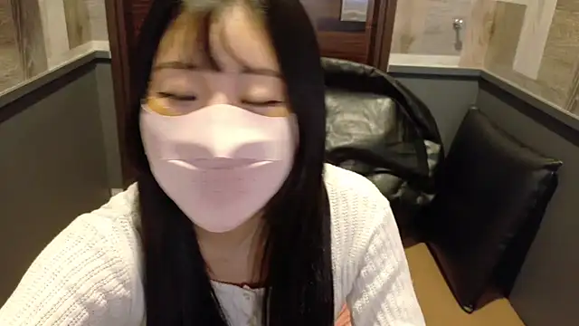 Ema-- online show from 11-12-25, 10:15