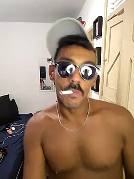 Snapshot of cajukarioca@xh chatting on 09-16-25, 04:52 cajukariocaxh online show from 09-16-25, 04:52