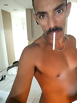 Snapshot of cajukarioca@xh chatting on 10-31-25, 04:52 cajukariocaxh online show from 10-31-25, 04:52