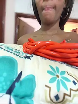 Snapshot of MarianRosse chatting on 01-12-26, 07:30 MarianRosse online show from 01-12-26, 07:30