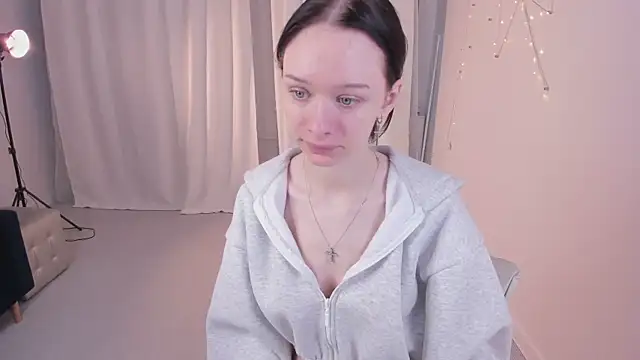 daily glam online show from 11-27-25, 12:40