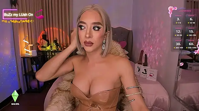 Snapshot of Dream_Goddess chatting on 02-06-25, 11:43 Dream Goddess online show from 02-06-25, 11:43