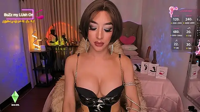 Snapshot of Dream_Goddess chatting on 02-20-25, 09:00 Dream Goddess online show from 02-20-25, 09:00