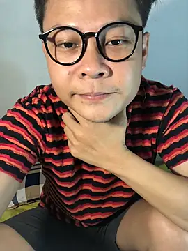 Snapshot of datnguyenvn chatting on 02-07-26, 08:18 datnguyenvn online show from 02-07-26, 08:18