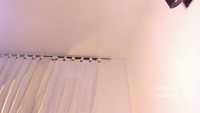 Sweet poetryy online show from 06-08-26, 11:05