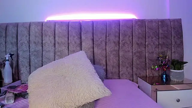 Ambeer fox  online show from 04-20-26, 01:25