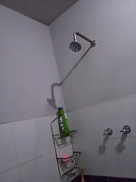 Snapshot of aczinovelez342 chatting on 11-06-25, 04:24 aczinovelez342 online show from 11-06-25, 04:24