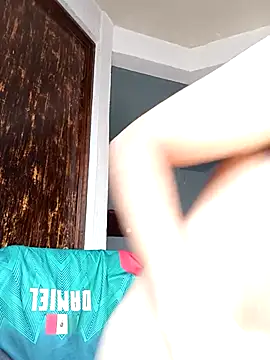 Snapshot of aczinovelez342 chatting on 01-10-26, 05:37 aczinovelez342 online show from 01-10-26, 05:37