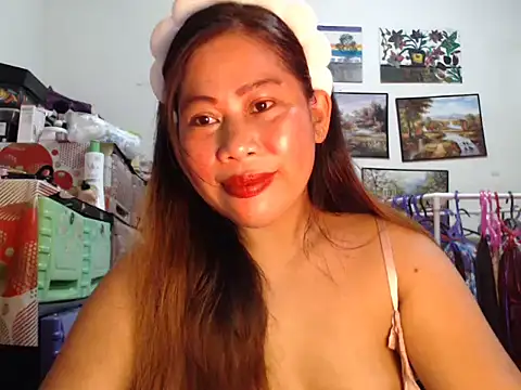 filipina beauty online show from 11-30-25, 06:12
