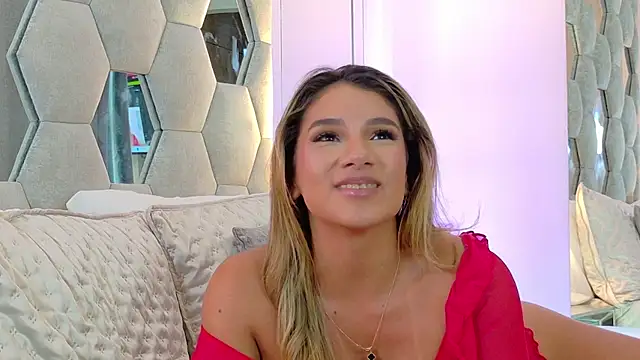 NicoleArmani online show from 02-15-26, 08:49