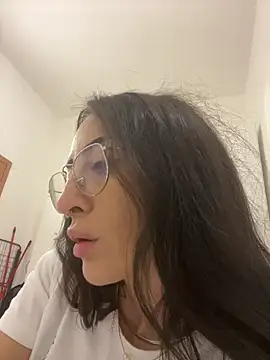 Snapshot of nikkaanderic chatting on 01-13-26, 12:43 nikkaanderic online show from 01-13-26, 12:43