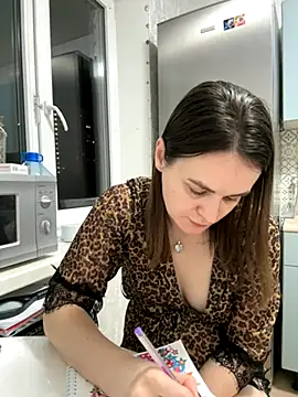 Snapshot of Risky-Flower chatting on 10-08-25, 06:16 Risky-Flower online show from 10-08-25, 06:16