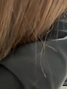 Snapshot of Risky-Flower chatting on 10-24-25, 05:20 Risky-Flower online show from 10-24-25, 05:20