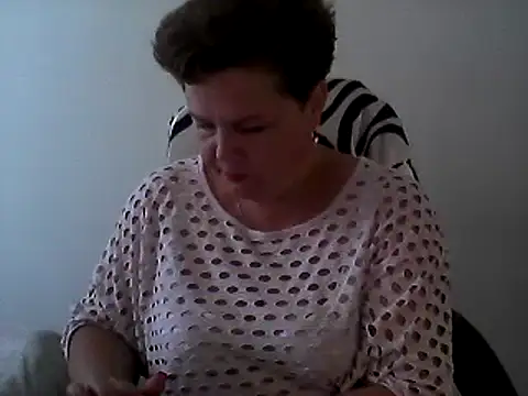 EllaLove2277 online show from 09-10-25, 01:33