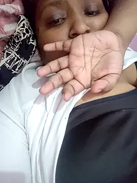 bitch-horny online show from 09-26-25, 01:15