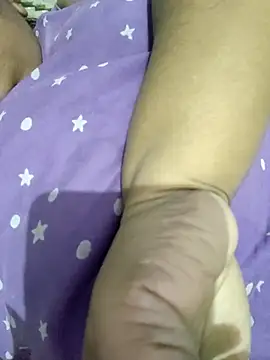 bitch-horny online show from 11-06-25, 02:18