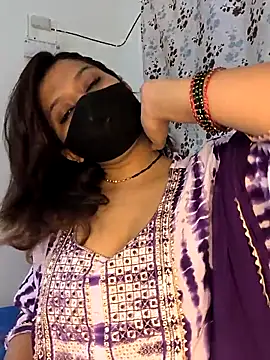 SpicykhalifaX online show from 05-08-26, 06:19