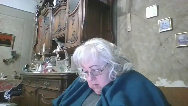 Lala-Love56 online show from 10-11-25, 05:00