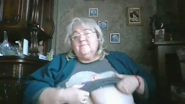 Lala-Love56 online show from 10-27-25, 02:32