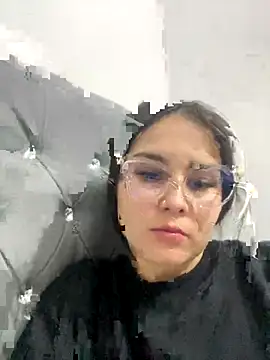 Snapshot of amberbakee chatting on 10-18-25, 11:49 amberbakee online show from 10-18-25, 11:49