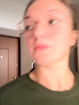 Bellatrisssaa online show from 09-18-25, 08:38