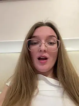 Bellatrisssaa online show from 01-11-26, 02:00