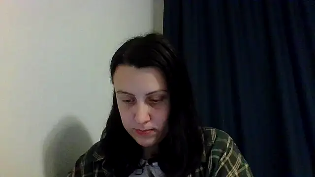 Snapshot of Nyrella chatting on 11-05-25, 07:36 Nyrella online show from 11-05-25, 07:36