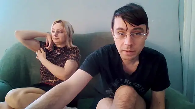 Snapshot of Eric_Basilio chatting on 12-14-25, 12:32 Eric Basilio online show from 12-14-25, 12:32