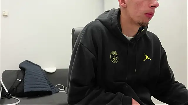 Ryan Dozer online show from 10-04-25, 05:38