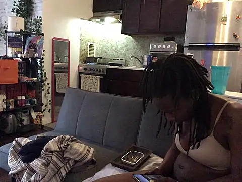 littyleesh1 online show from 05-23-26, 07:07