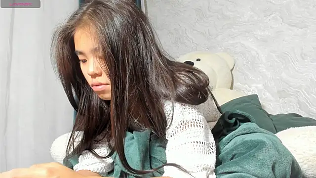 Snapshot of Ayumi_rin chatting on 10-03-25, 12:07 Ayumi rin online show from 10-03-25, 12:07