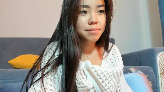 Snapshot of Ayumi_rin chatting on 10-15-25, 02:01 Ayumi rin online show from 10-15-25, 02:01