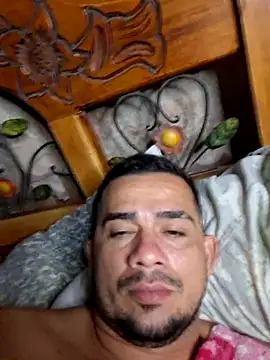 yeffito1 online show from 09-20-25, 04:02